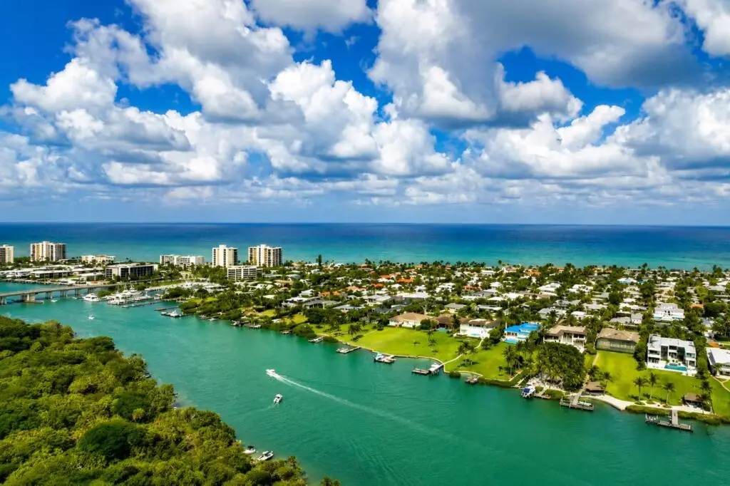Aerial view of a waterfront neighborhood along the Intracoastal Waterway in Tequesta, Florida